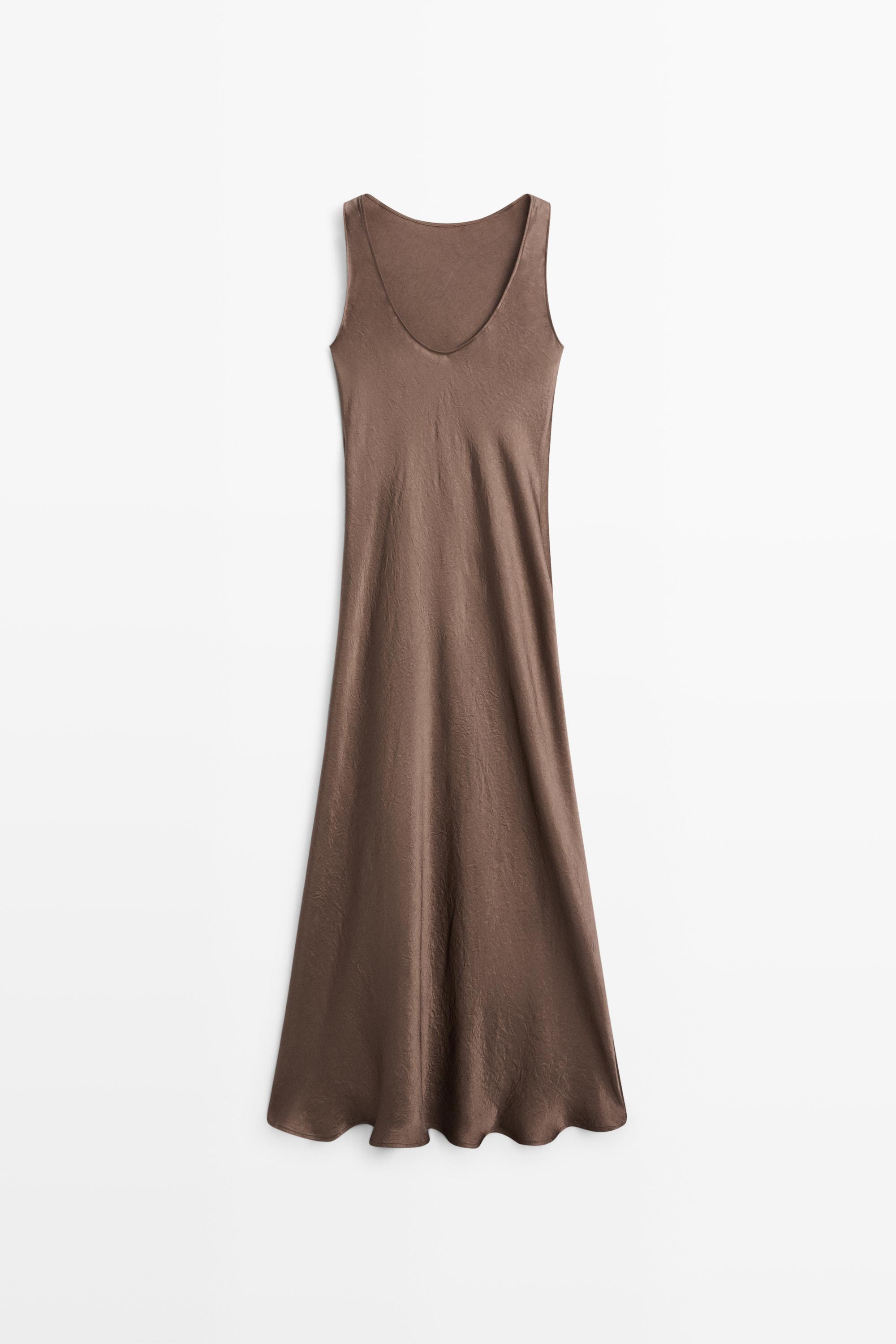 Robe longue fluide satinée